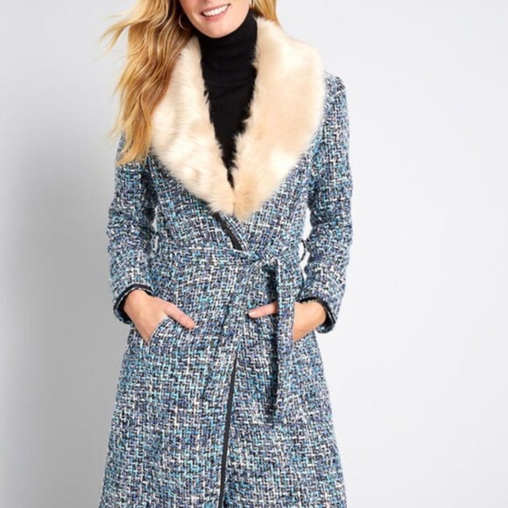 Multi-color tweed long coat with fur collar trim